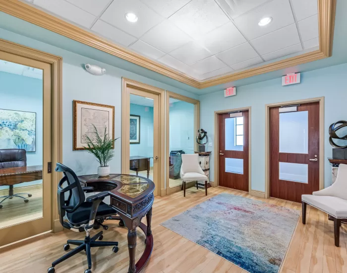 17-web-or-mls-23150 Fashion Dr Unit 232-17