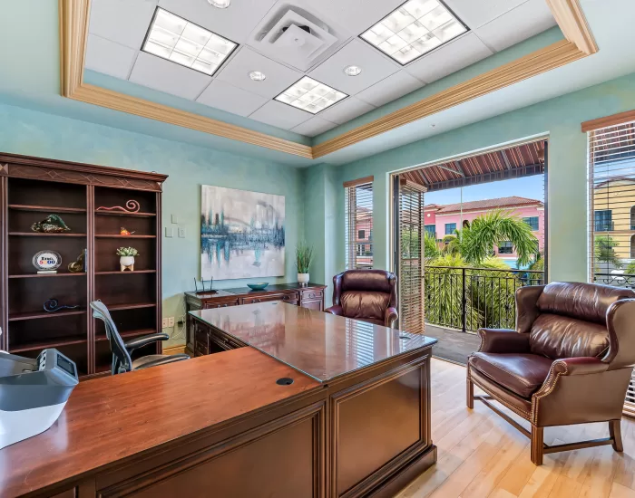 40-web-or-mls-23150 Fashion Dr Unit 232-40