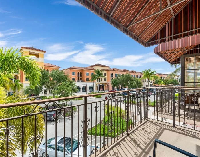47-web-or-mls-23150 Fashion Dr Unit 232-47