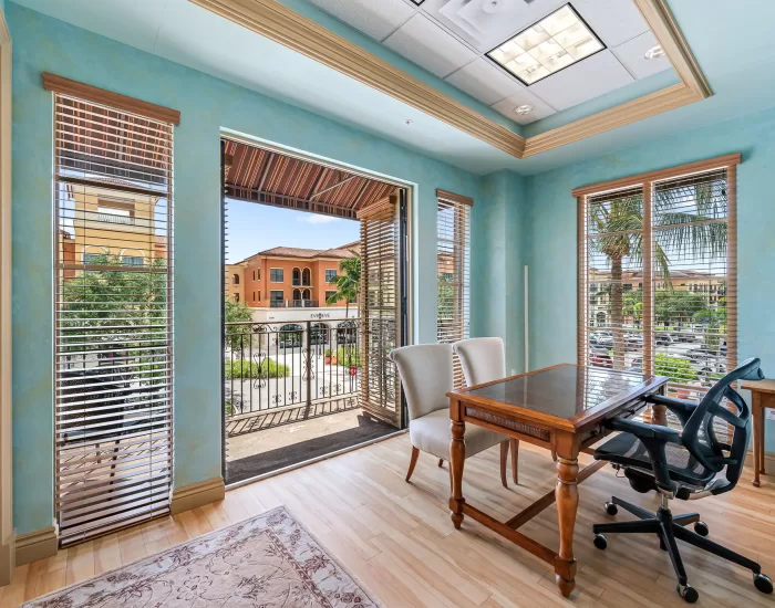 50-web-or-mls-23150 Fashion Dr Unit 232-50